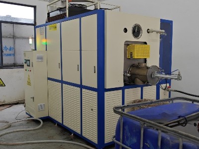 弗洛德科技引領(lǐng)環(huán)保新風尚：低溫蒸發(fā)熱泵結(jié)晶設(shè)備成功應(yīng)用于煤焦油廢水處理